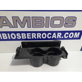 Recambio de posavasos para mazda 3 berlina (bk) 1.6 cd diesel cat referencia OEM IAM BP4K64361  