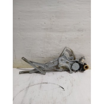 ELEVALUNAS DELANTERO IZQUIERDO 698200F010 