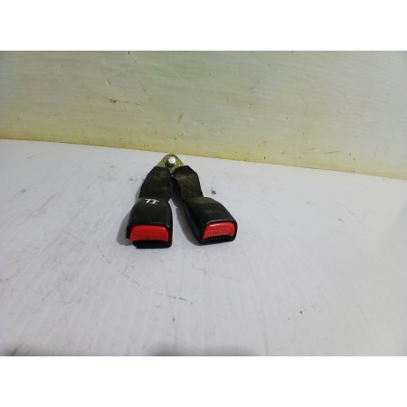 Recambio de enganche cinturon trasero izquierdo para daewoo matiz cd referencia OEM IAM 96610262  