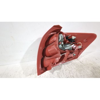 Recambio de piloto trasero izquierdo para toyota auris (_e15_) 1.6 (zre151_) referencia OEM IAM 8156102380  