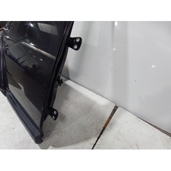 Recambio de puerta trasera derecha para land rover discovery 4 tdv6 hse referencia OEM IAM BFA780180  