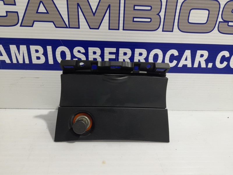 Recambio de cenicero para mazda 3 berlina (bk) 1.6 cd diesel cat referencia OEM IAM BP4K55211  