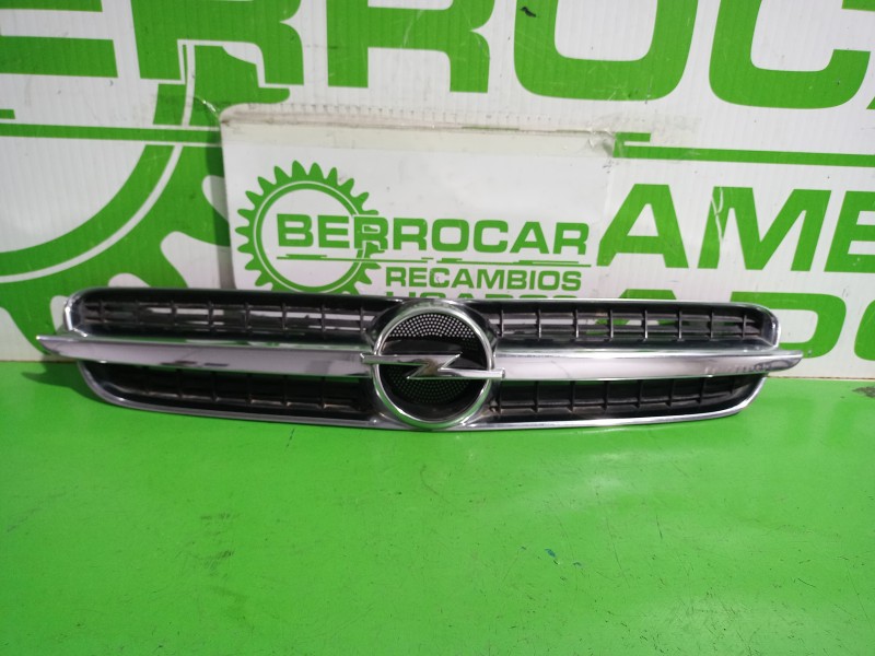 Recambio de rejilla delantera para opel vectra c berlina gts referencia OEM IAM 464192822  