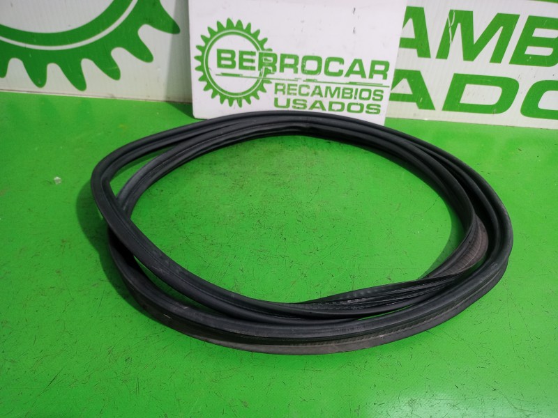 Recambio de gomas contorno puerta para toyota auris touring sports (e18) active referencia OEM IAM 6231202230  