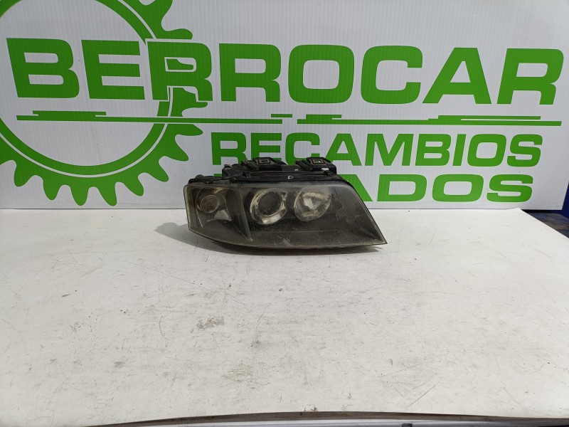 Recambio de faro derecho para audi a6 berlina (4b2) 2.5 tdi quattro referencia OEM IAM 15593000  