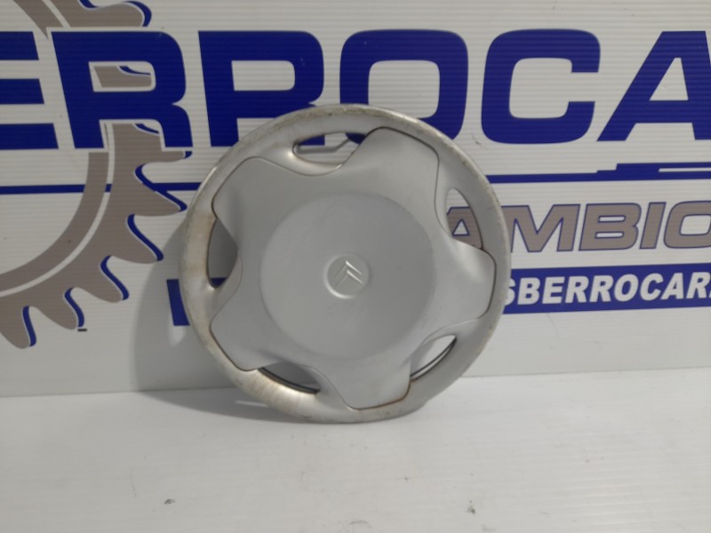 Recambio de tapacubos para citroën saxo 1.0 referencia OEM IAM 9631907980  