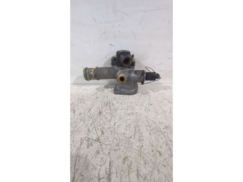 Recambio de termostato para audi a4 b6 (8e2) 1.9 tdi referencia OEM IAM 038121133A  