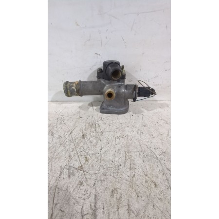 Recambio de termostato para audi a4 b6 (8e2) 1.9 tdi referencia OEM IAM 038121133A  
