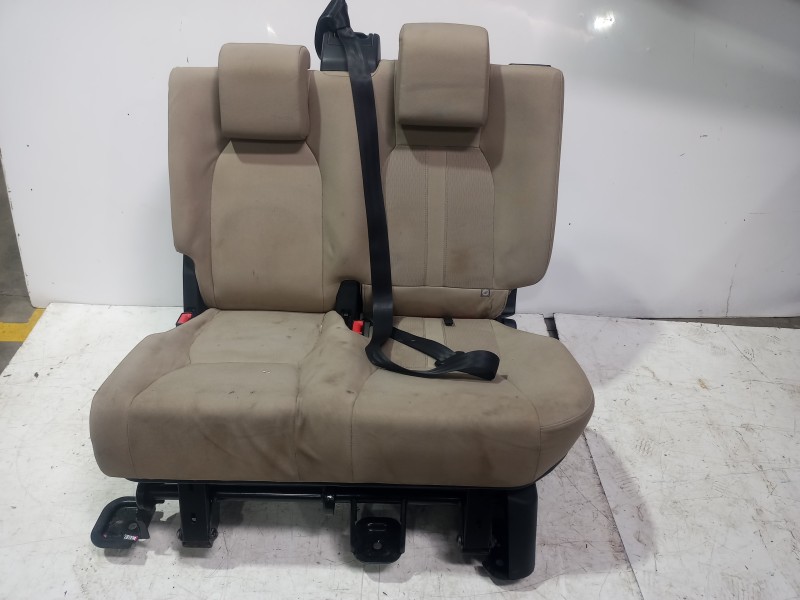 Recambio de asientos traseros para land rover discovery 4 tdv6 hse referencia OEM IAM LR013282  