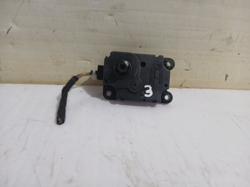 Recambio de motor apertura trampillas climatizador para opel grandland x design line referencia OEM IAM A21201700  