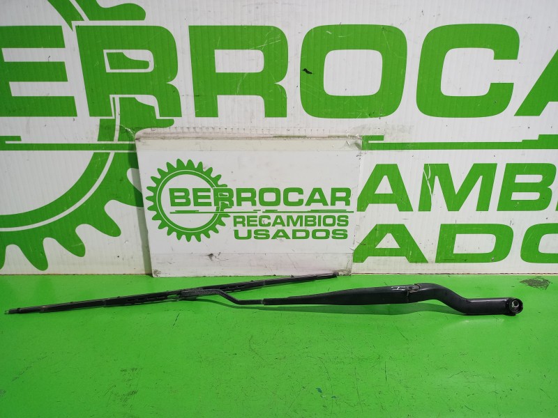 Recambio de brazo limpia delantero izquierdo para opel vectra c berlina gts referencia OEM IAM 6272503  