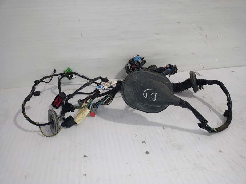 Recambio de cableado puerta para land rover discovery 4 tdv6 hse referencia OEM IAM AH2214630HC  
