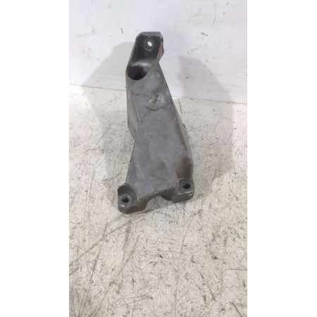 Recambio de soporte motor para audi a4 b6 (8e2) 1.9 tdi referencia OEM IAM 8E0199307A  