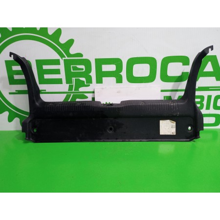 Recambio de molduras traseras para volkswagen golf iii berlina (1h1) 1.9 diesel referencia OEM IAM 1H6863459  