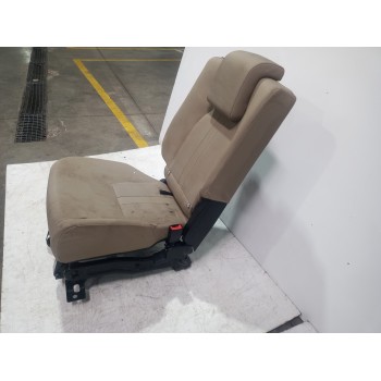 Recambio de asientos trasero derecho para land rover discovery 4 tdv6 hse referencia OEM IAM LR013262  