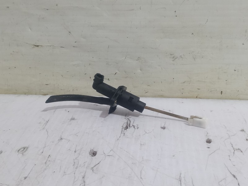 Recambio de bomba de embrague para seat leon (1m1) stella referencia OEM IAM 1J1721388C  