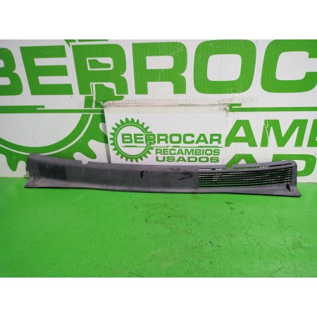 Recambio de moldura para opel zafira a elegance referencia OEM IAM 90587352/1  