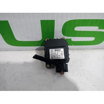 MOTOR APERTURA TRAMPILLAS 4B1820511K 