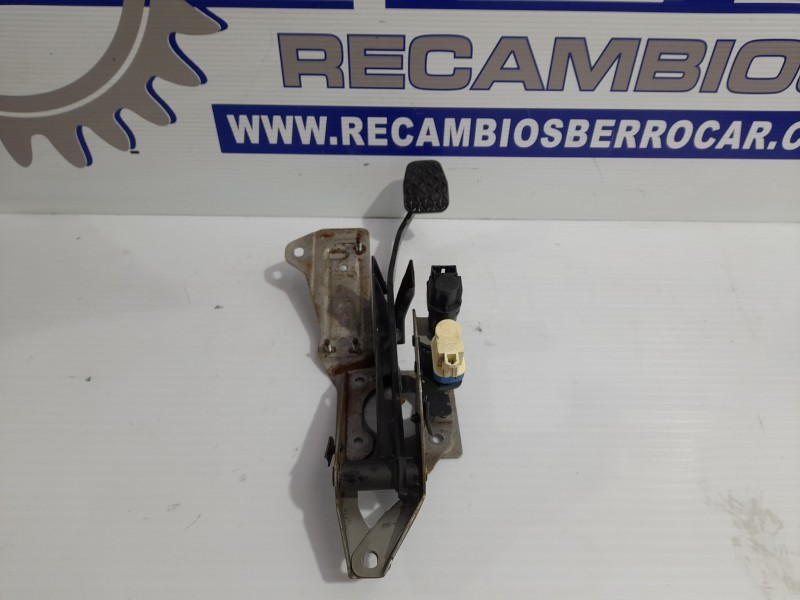 Recambio de pedal embrague para mazda 3 berlina (bk) 1.6 cd diesel cat referencia OEM IAM KE4041300  
