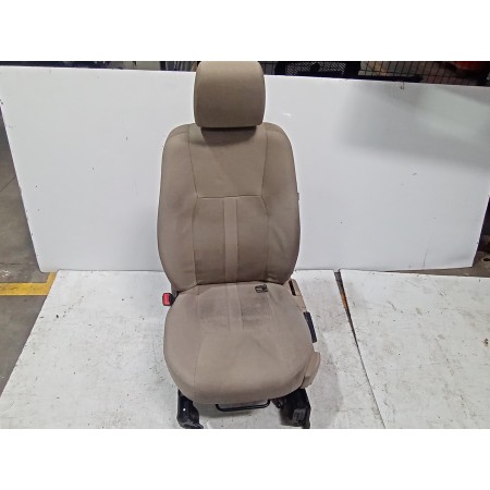 Recambio de asiento delantero izquierdo para land rover discovery 4 tdv6 hse referencia OEM IAM LR013215  