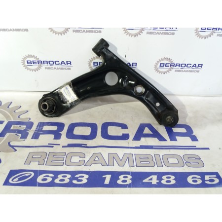 Recambio de brazo suspension inferior delantero derecho para peugeot 107 1.0 cat (384f) referencia OEM IAM 3521L3  