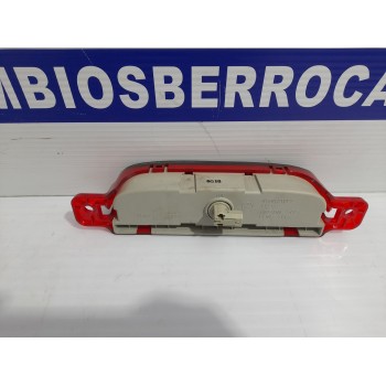 Recambio de luz central de freno para mazda 3 berlina (bk) 1.6 cd diesel cat referencia OEM IAM BN8V51580  