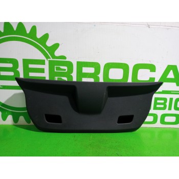Recambio de guarnecido porton trasero para opel corsa e expression referencia OEM IAM 13180938  