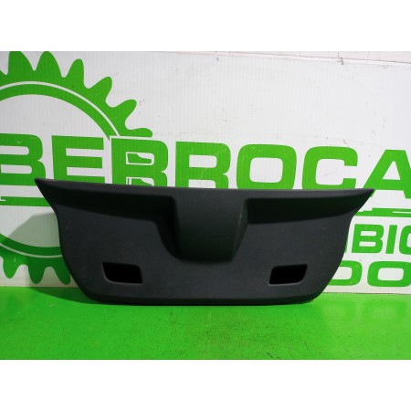 Recambio de guarnecido porton trasero para opel corsa e expression referencia OEM IAM 13180938  