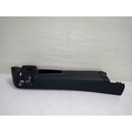 Recambio de moldura derecha para citroën c4 grand picasso avatar referencia OEM IAM 900347200  