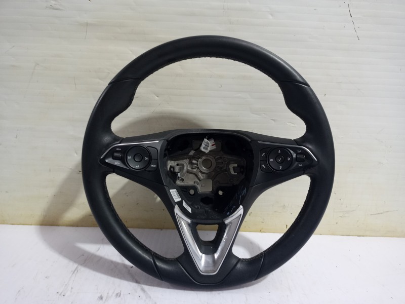 Recambio de volante para opel grandland x design line referencia OEM IAM 34301535A  