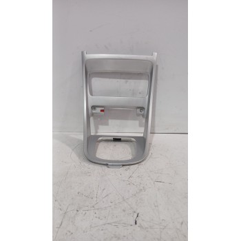 Recambio de moldura para peugeot 307 (3a/c) 1.4 16v referencia OEM IAM 9651943877  