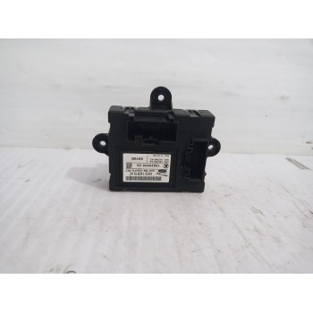 Recambio de modulo electronico para land rover discovery 4 tdv6 hse referencia OEM IAM AH2214D618AC  