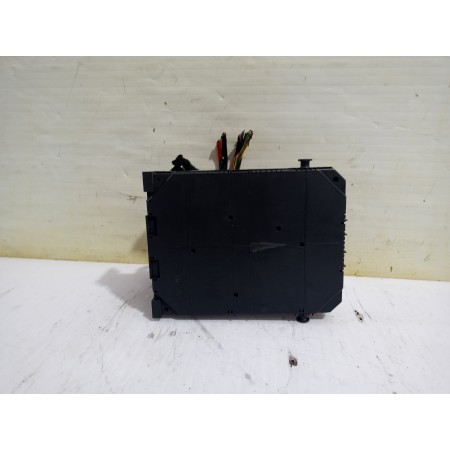 Recambio de caja reles / fusibles para opel grandland x design line referencia OEM IAM 9819854780  