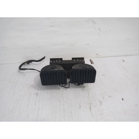 Recambio de claxon para land rover discovery 4 tdv6 hse referencia OEM IAM E30055306  