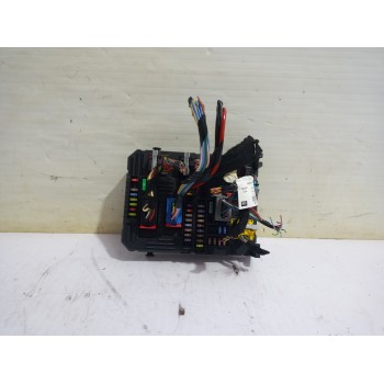 Recambio de caja reles / fusibles para opel grandland x design line referencia OEM IAM 9819854780  