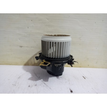 Recambio de motor calefaccion para opel grandland x design line referencia OEM IAM 5P1330400  