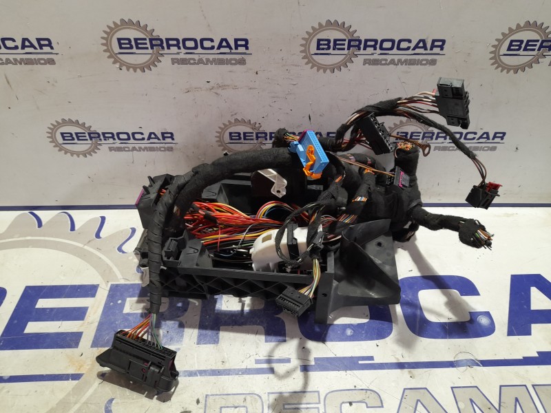 Recambio de caja reles / fusibles para seat mii (kf1) 1.0 referencia OEM IAM 8X0937615  