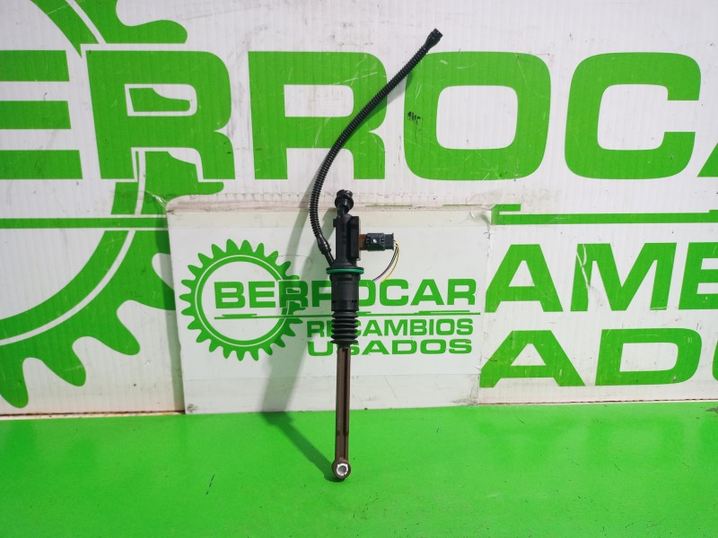 Recambio de bomba embrague para citroën c3 origins referencia OEM IAM 9812924480  