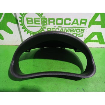 Recambio de moldura para peugeot 206 berlina e-music referencia OEM IAM 9624233277  