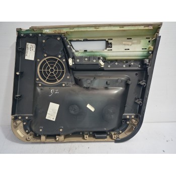 Recambio de guarnecido puerta delantera izquierda para land rover discovery 4 tdv6 hse referencia OEM IAM AH2220963ACW  