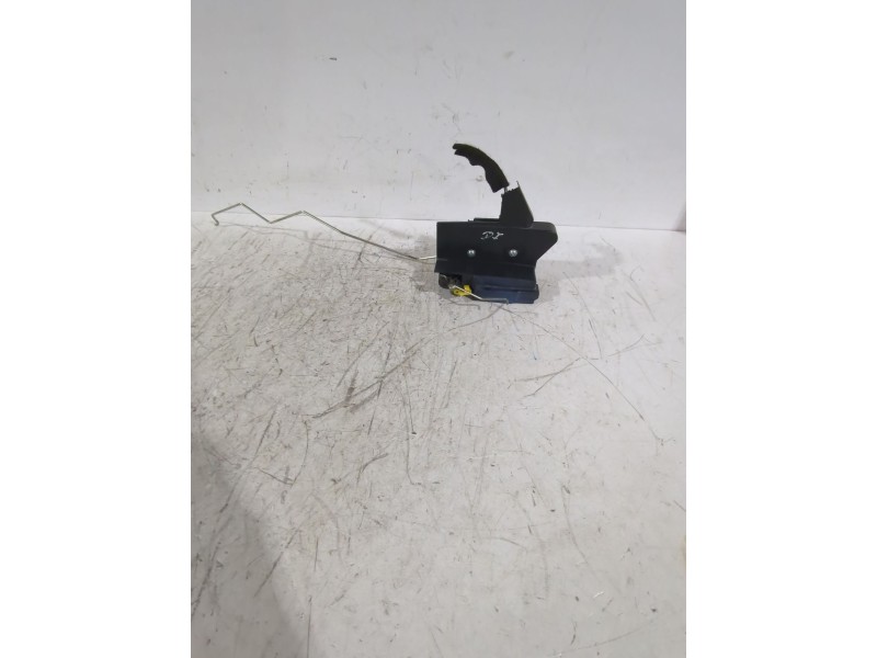 Recambio de cerradura puerta delantera izquierda para dacia sandero ii (b8_) 1.5 dci referencia OEM IAM 805038956R  