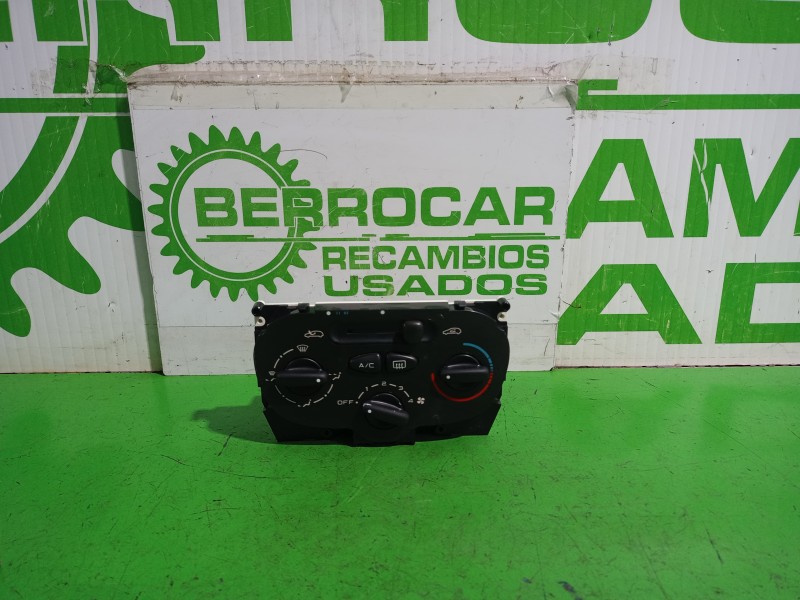 Recambio de mando calefaccion / aire acondicionado para peugeot 206 berlina e-music referencia OEM IAM 1068901  