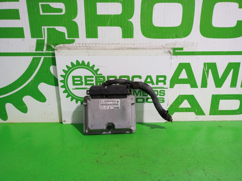 Recambio de centralita motor uce para opel zafira a elegance referencia OEM IAM 09133269  