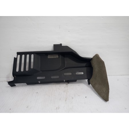 Recambio de moldura para land rover discovery 4 tdv6 hse referencia OEM IAM FBS500102XXX  