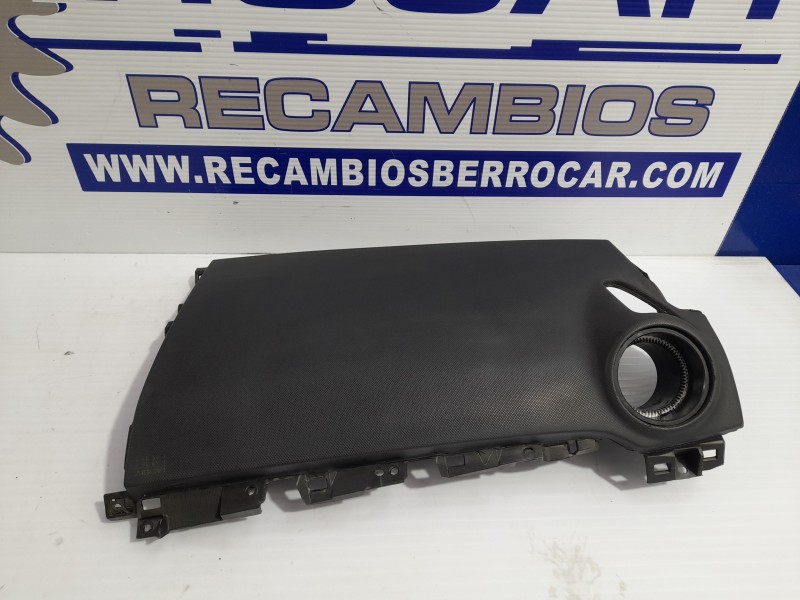 Recambio de cubierta salpicadero para mazda 3 berlina (bk) 1.6 cd diesel cat referencia OEM IAM BP4K60350  