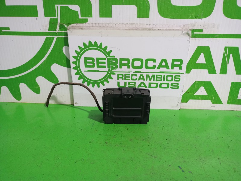 Recambio de pantalla multifuncion para opel zafira a elegance referencia OEM IAM 090589755  
