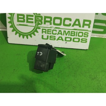 Recambio de enganche cinturon para renault clio ii fase ii (b/cb0) 1.5 dci diesel referencia OEM IAM 7700429723C  