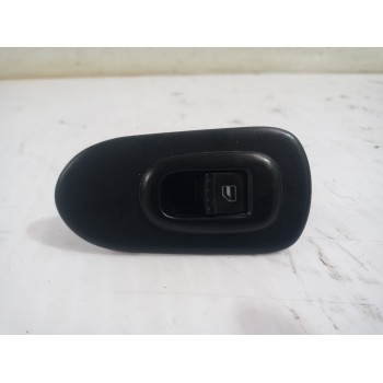 MANDO ELEVALUNAS DELANTERO DERECHO 1M0867164 