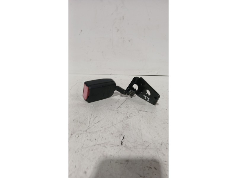 Recambio de enganche cinturon trasero izquierdo para peugeot 307 (3a/c) 1.4 16v referencia OEM IAM 8973QL  