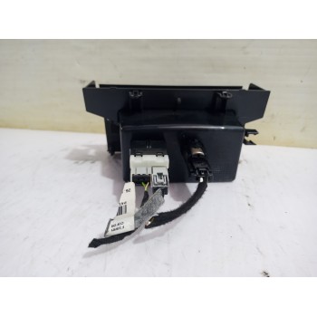 Recambio de cenicero para opel grandland x design line referencia OEM IAM YP00054177  